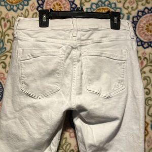 Express Jeans size 6 R women’s white skinny leg jeans